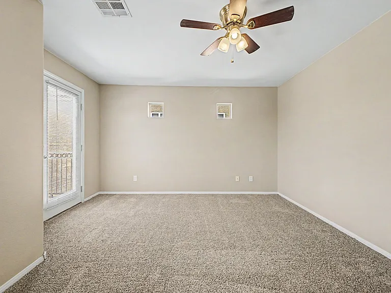 6077 Aripeka St — Photo 16