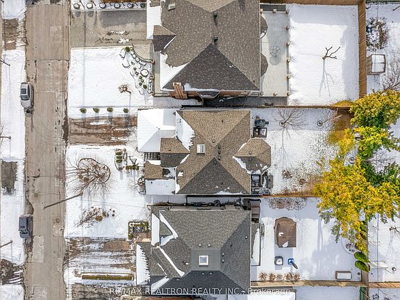 2nd image of 10 Gorman Park Rd