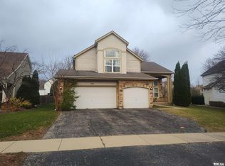 376 Gatewood Ln, Grayslake, IL 60030