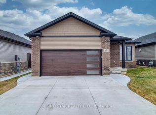 30 Evening Dr, Chatham Kent, ON N7L 0B6