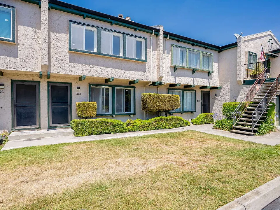 1031 Clyde Ave #1102