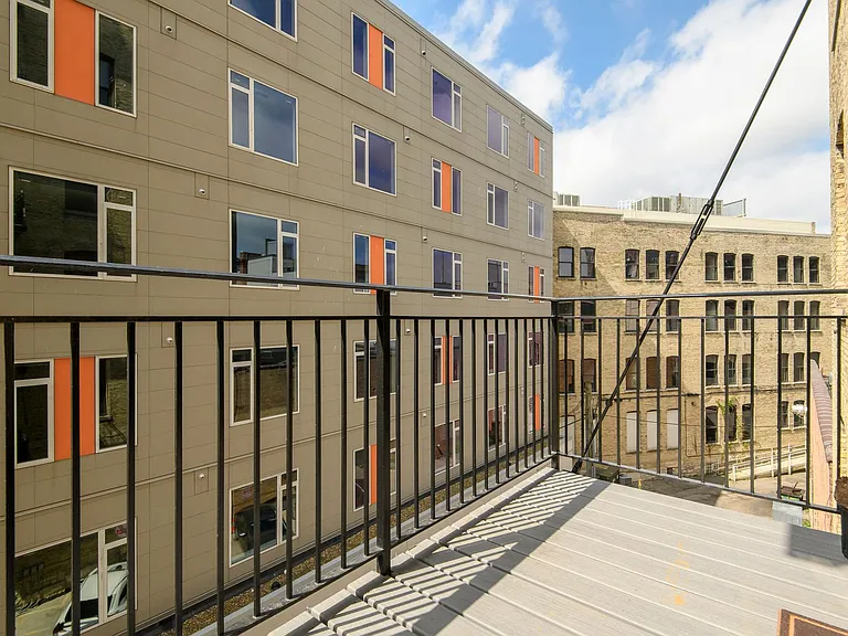 239 E Chicago St #307 — Photo 22