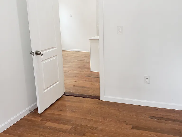 266 Kingston Ave #1 — Photo 5