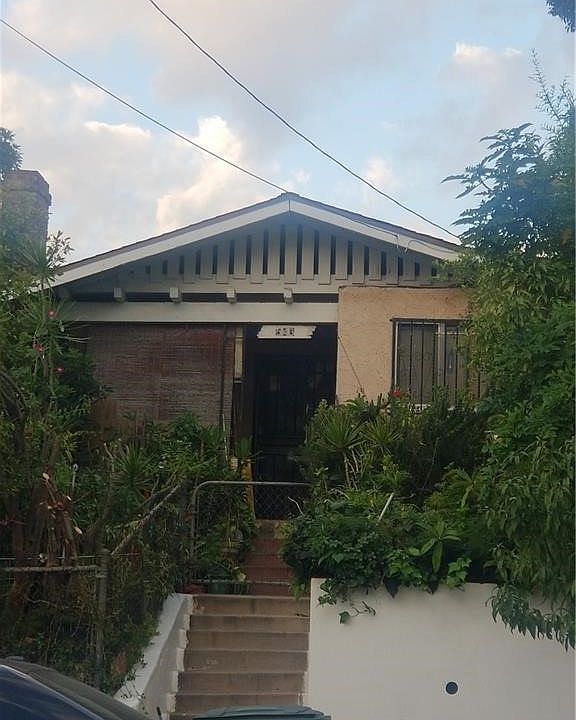 2nd image of 543 S Ditman Ave