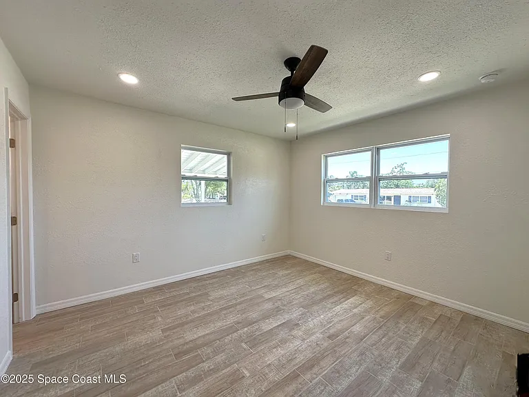 4440 Stuart Ave — Photo 7