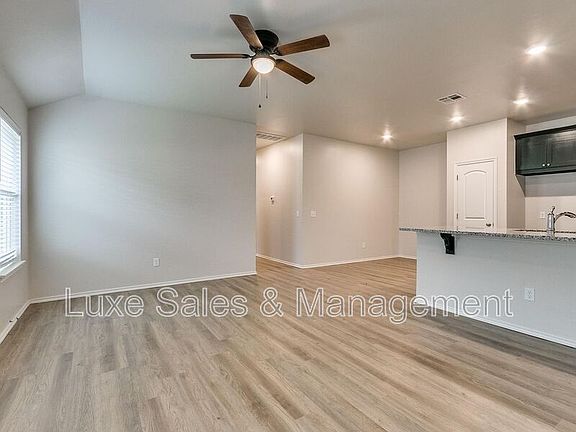 3rd image of 10515 Lawson Place Rd