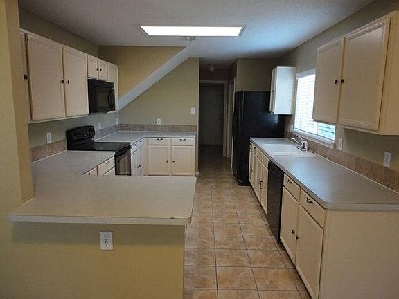 2nd image of 2401 Ascension Blvd