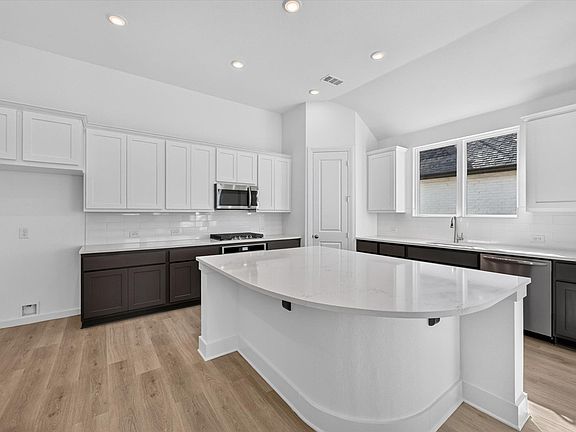 2nd image of 2620 Brooklyn St