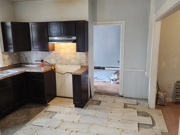 304 Veazie St Floor 2, Providence, RI 02904