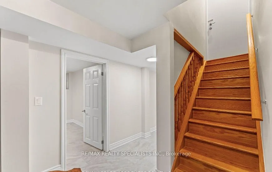 2 bed, $2,000 — Photo 2