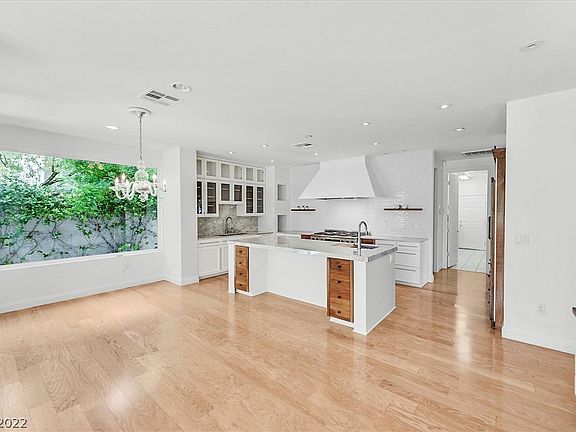 5th image of 10631 Capesthorne Way