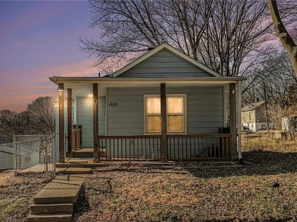 1808 Bellevue St, Saint Joseph, MO 64505
