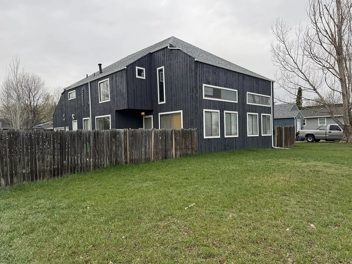 Exterior - 1603 Howard Ave