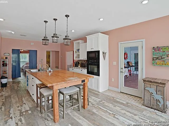 222 S 12th St — Photo 35