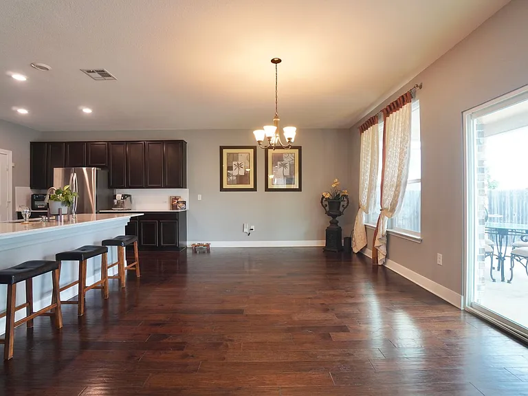 7016 Lickeen Ct — Photo 8