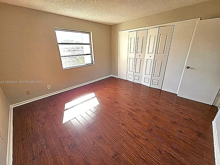 642 NW 13th St #310 — Photo 25
