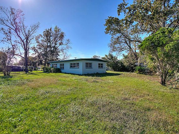 4th image of 740 Shady Ln