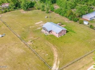 10706 NW Stardust Ln, Clarksville, FL 32430