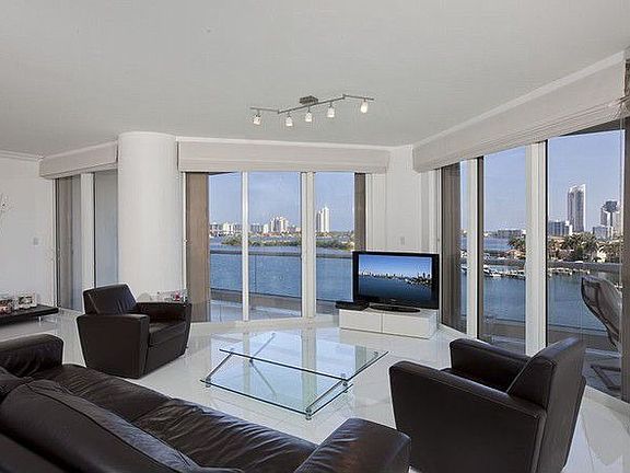 2nd image of 7000 Island Blvd APT 604