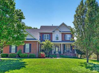 10011 King George Ln, Waxhaw, NC 28173