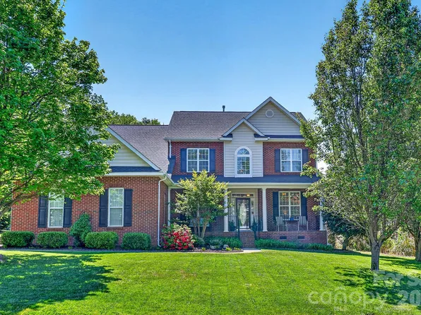 10011 King George Ln, Waxhaw, NC 28173