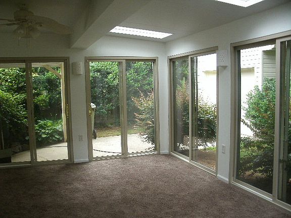 3rd image of 115 Wimbish Pl