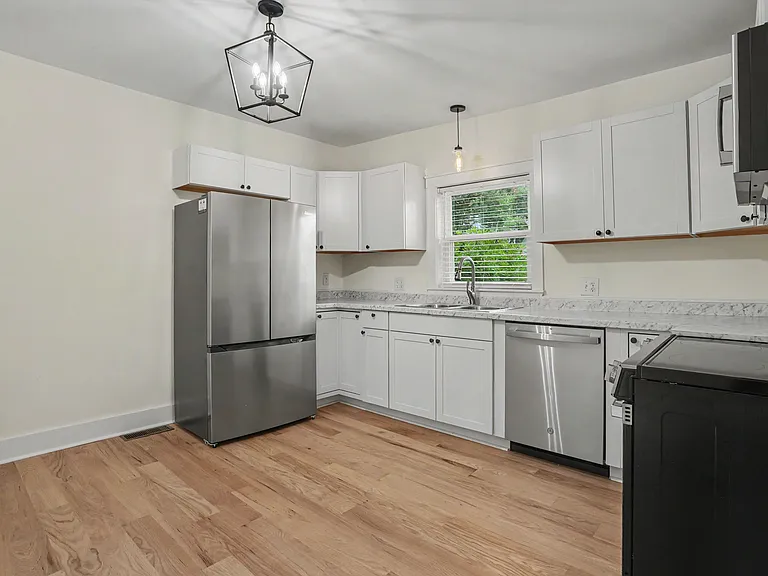 Kitchen with all new stainless appliances