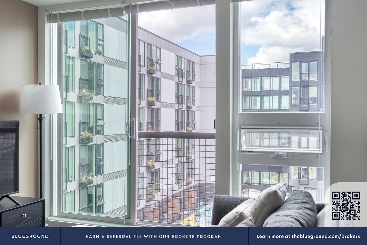 Studio, 1.0 bath, 484 sqft, $1,820 — Photo 3