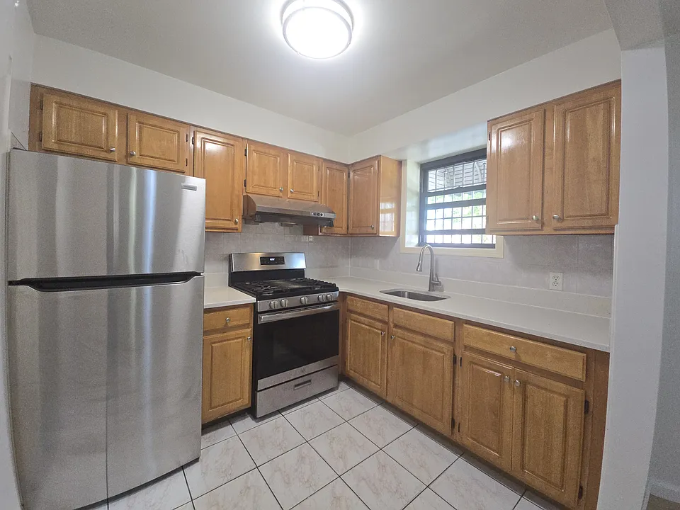 10822 Otis Ave #1