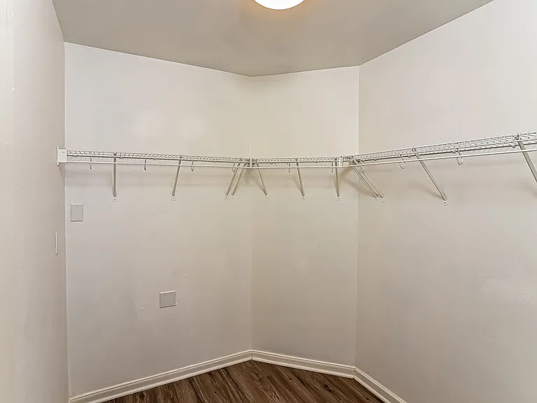 12206 Ashley Ct — Photo 11