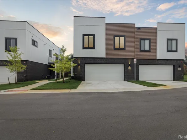 8120 Allor Lndg, Brighton, MI 48114