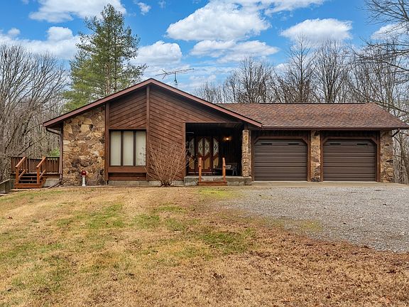 2nd image of 3085 Kaolin Rd