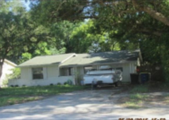 2nd image of 2877 Kingswood Dr