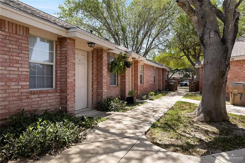 2717 Ringold Cir — Photo 3