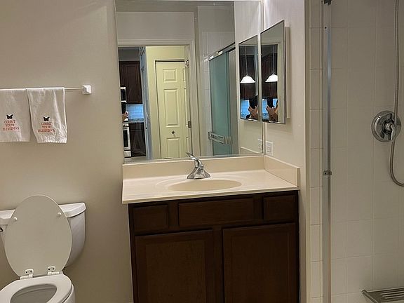 5th image of 3975 Idlewild Ln Unit 107