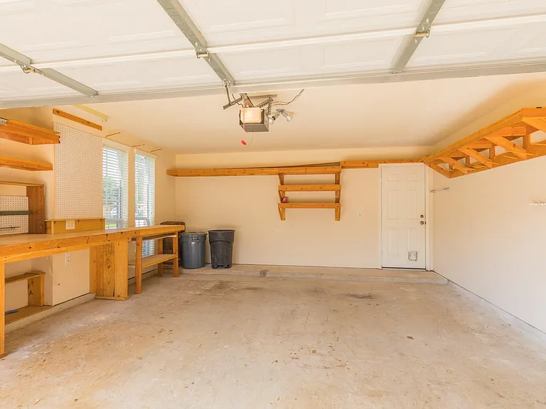 835 Aqua Vista Ln — Photo 13
