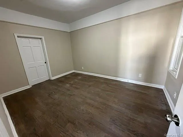 667 Morris Park Ave — Photo 6