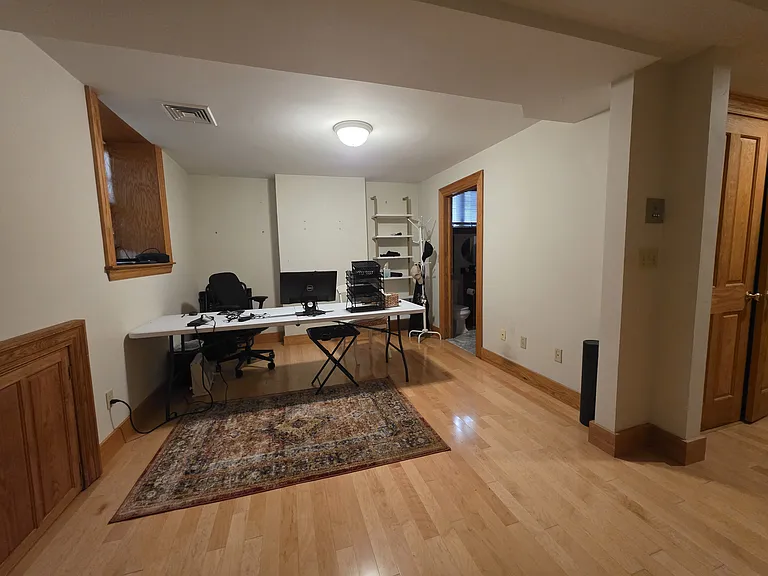 92 Gore St #A — Photo 6