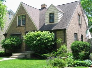 2029 W Kendall Ave, Glendale, WI 53209