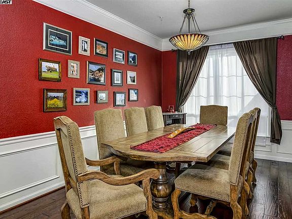 3rd image of 4293 Bellmawr Dr
