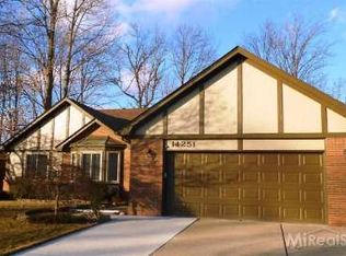 14251 Drumright Dr, Sterling Heights, MI 48313