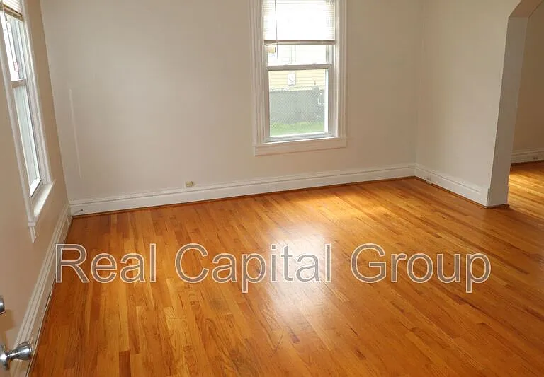 171 Lancaster St — Photo 4