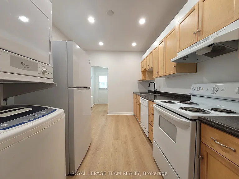 145 Saint Andrew St #1 — Photo 13