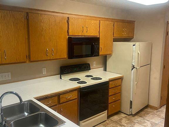 3rd image of 1264 Island Dr
