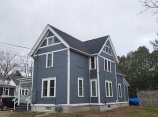 84 Park St, Essex Jct, VT 05452