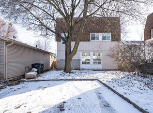 22 Hazelglen Ct, Brampton, ON L6S 1N7