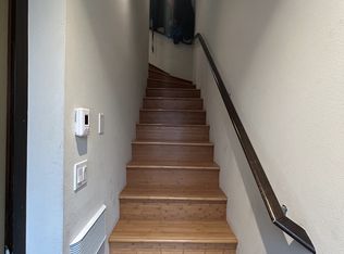 4212 8th Ave NE UNIT C, Seattle, WA 98105