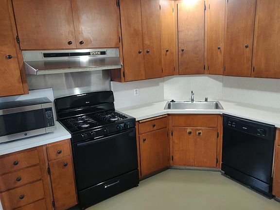 2nd image of 3474 Murdoch Ct