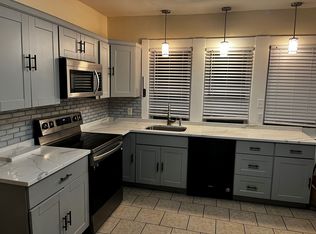 25 Grove St, North Attleboro, MA 02760