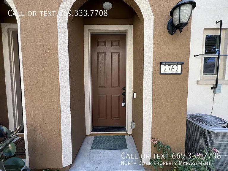 2762 Ferrara Cir — Photo 4